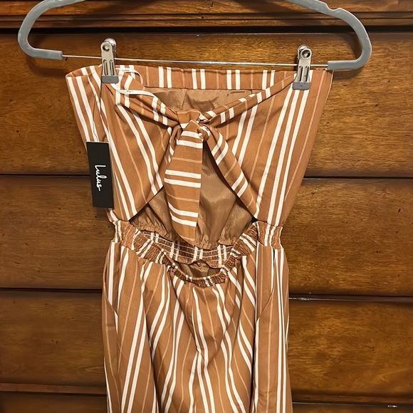 NWT Lulu’s strapless jumpsuit - Picture 2 of 2